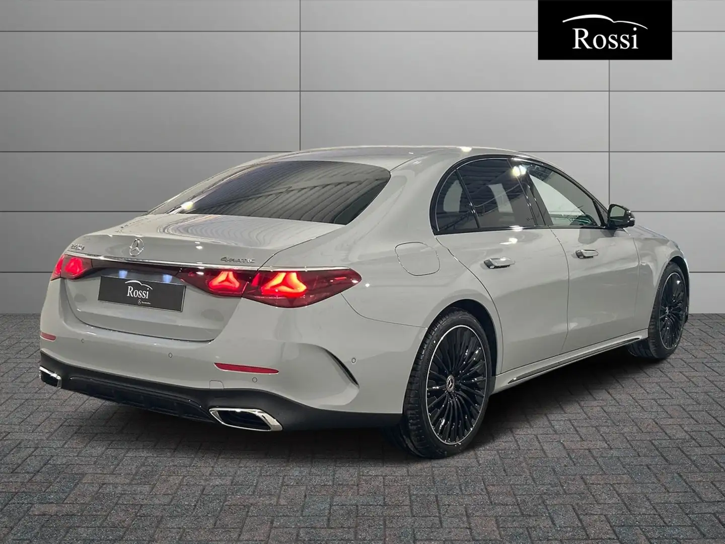 Mercedes-Benz E 220 d 4MATIC Gri - 2