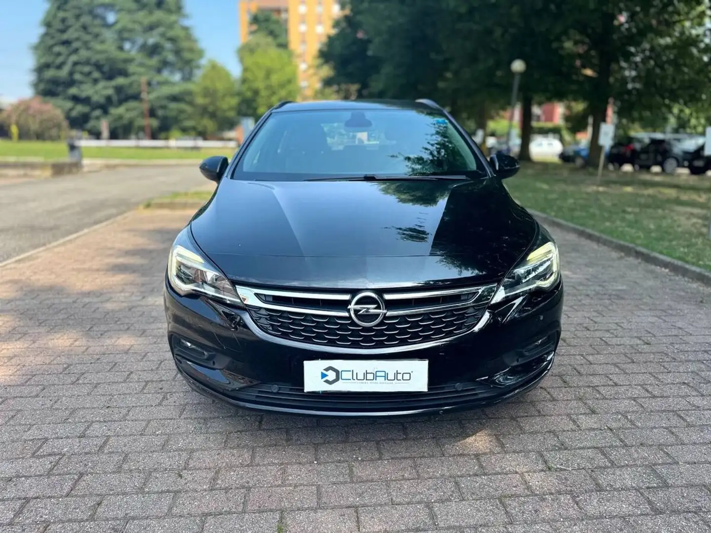 Opel Astra 1.6 cdti Innovation s&s 110cv Nero - 2