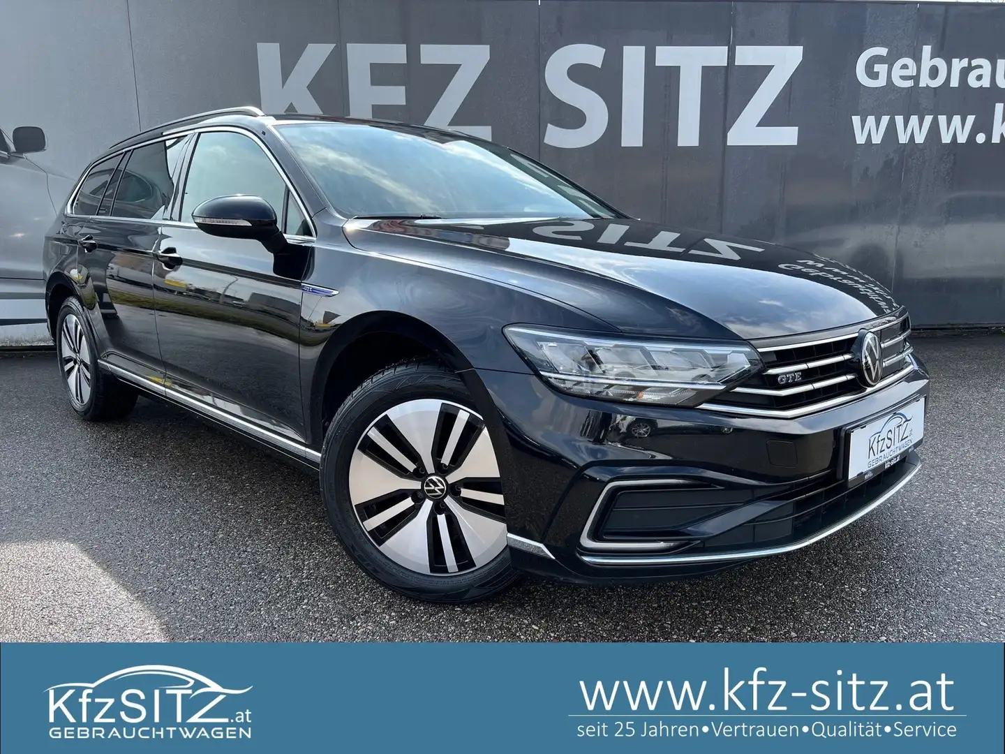 Volkswagen Passat Variant GTE 1,4 TSI PHEV DSG Schwarz - 1