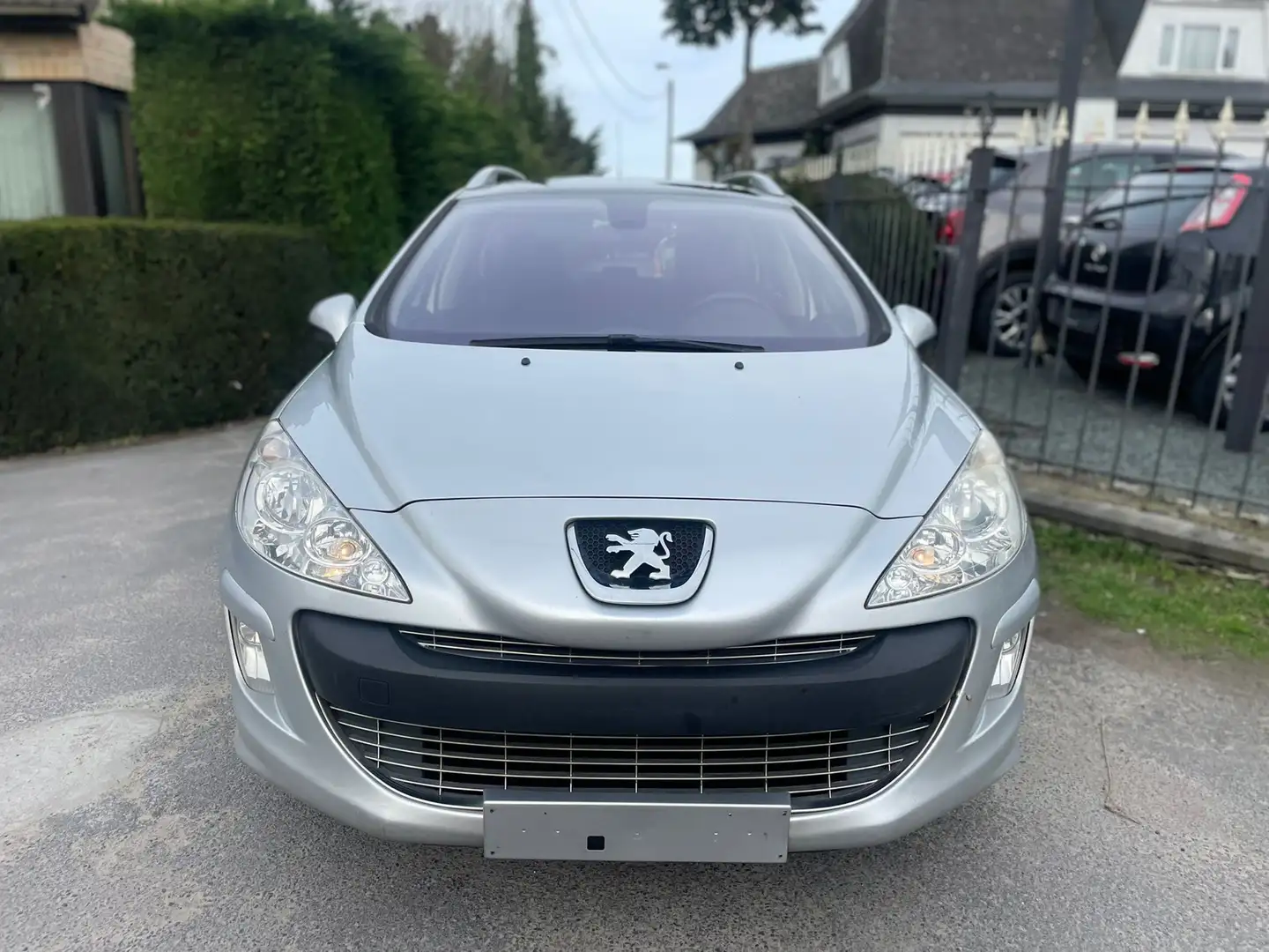 Peugeot 308 1.6 HDi - Toit Pano- Jantes- Airco -Cruise control Argent - 2