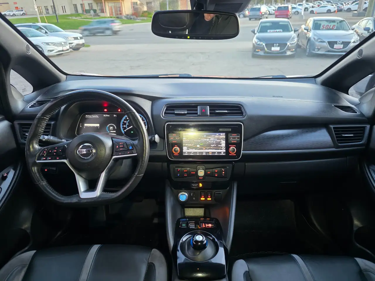 Nissan Leaf снимка Nissan Leaf