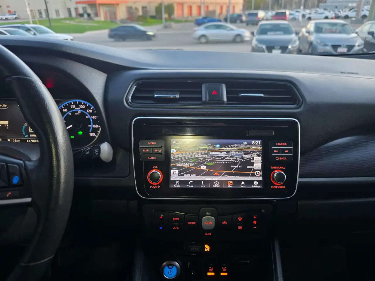 Nissan Leaf снимка Nissan Leaf