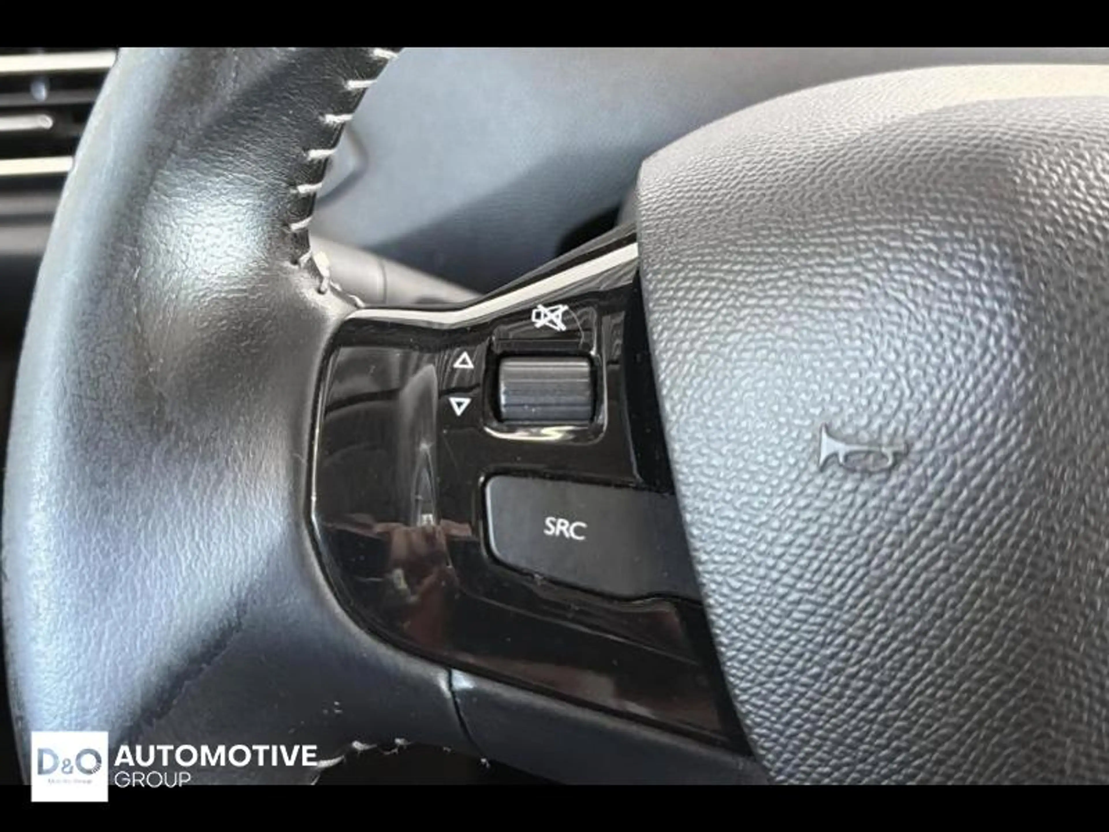 Peugeot 308 Allure camera gps panodak — photo 20