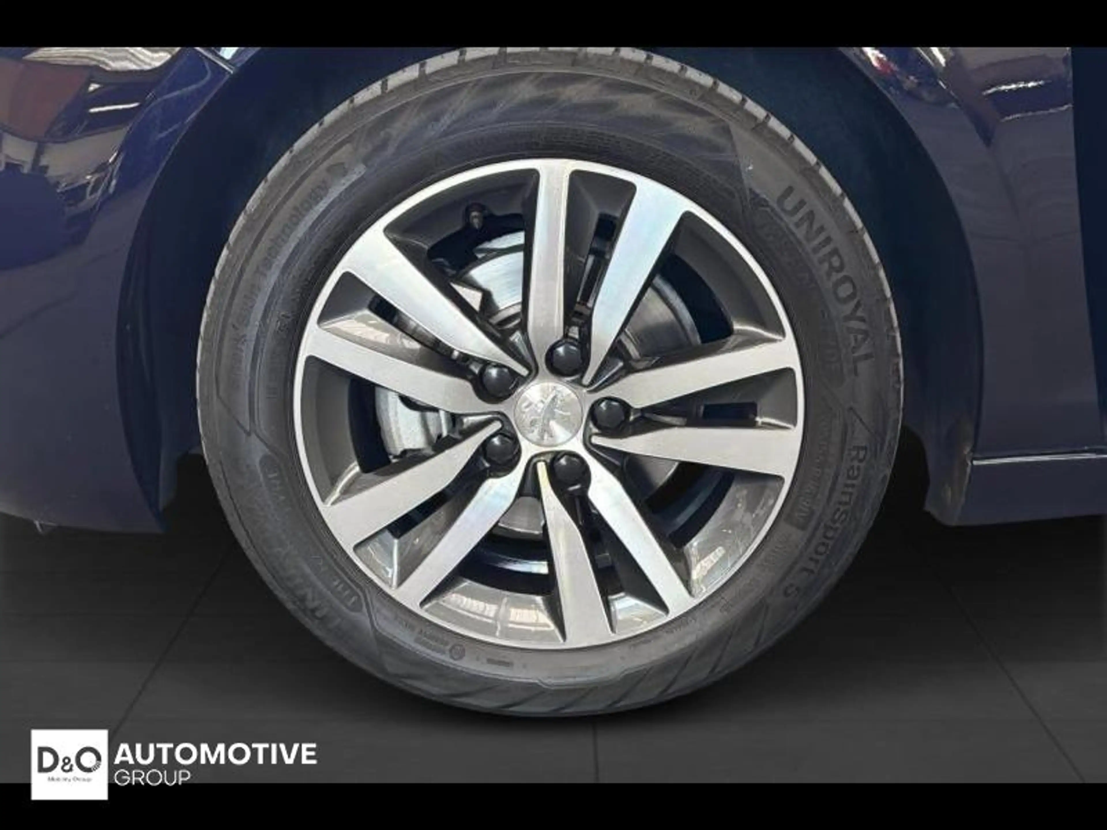 Peugeot 308 Allure camera gps panodak — photo 17