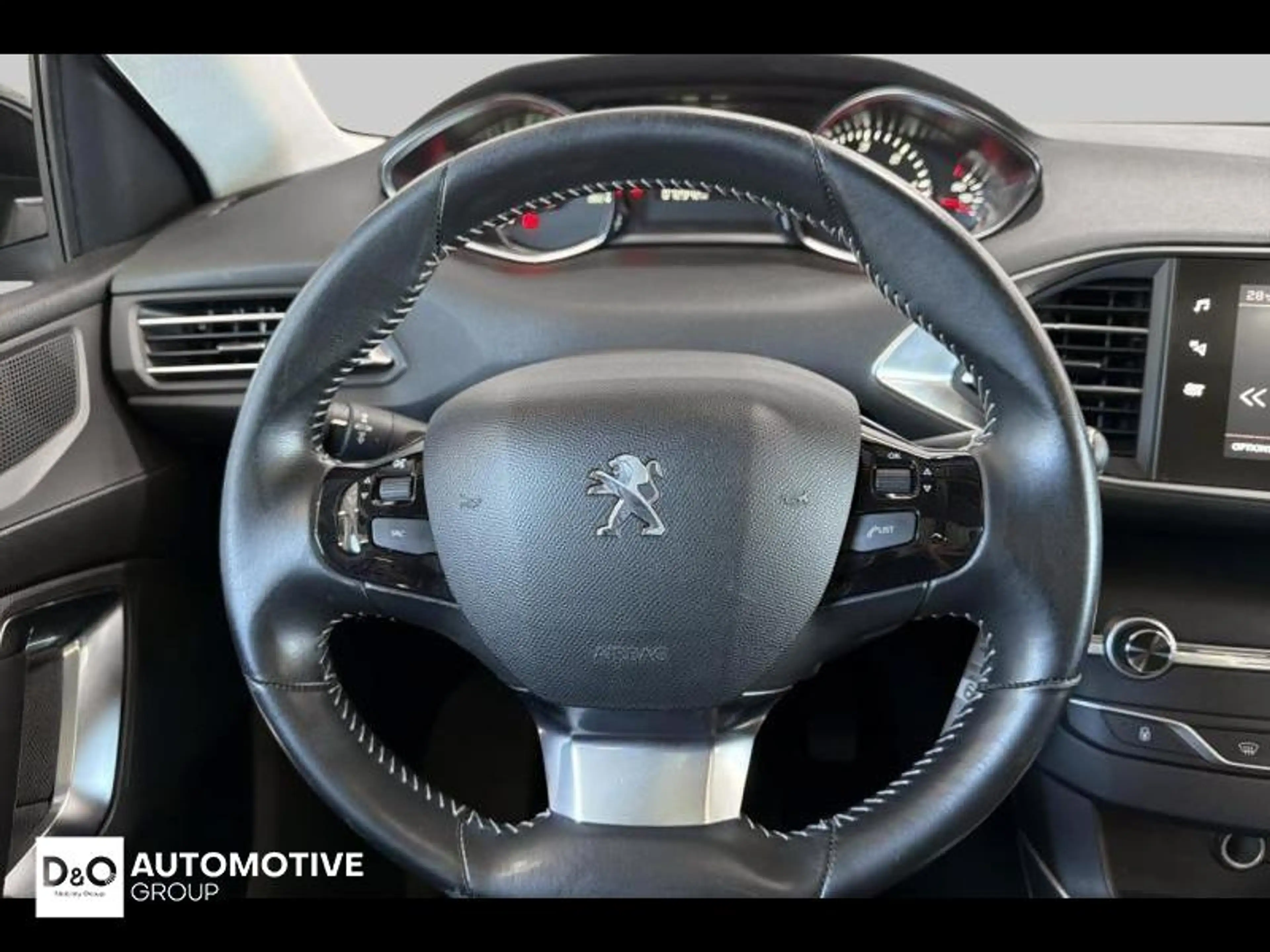 Peugeot 308 Allure camera gps panodak — photo 10