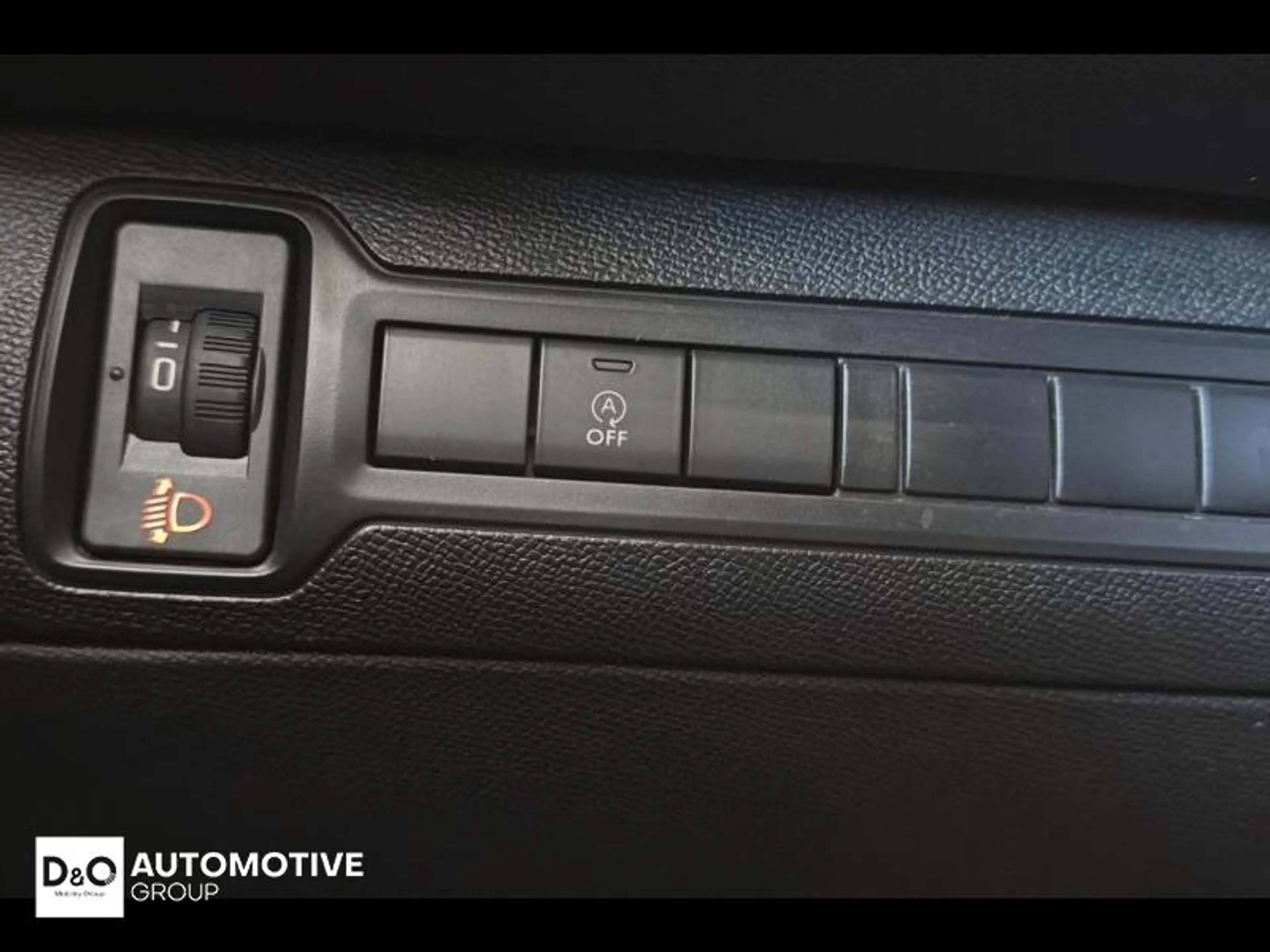 Peugeot 308 Allure camera gps panodak — photo 25