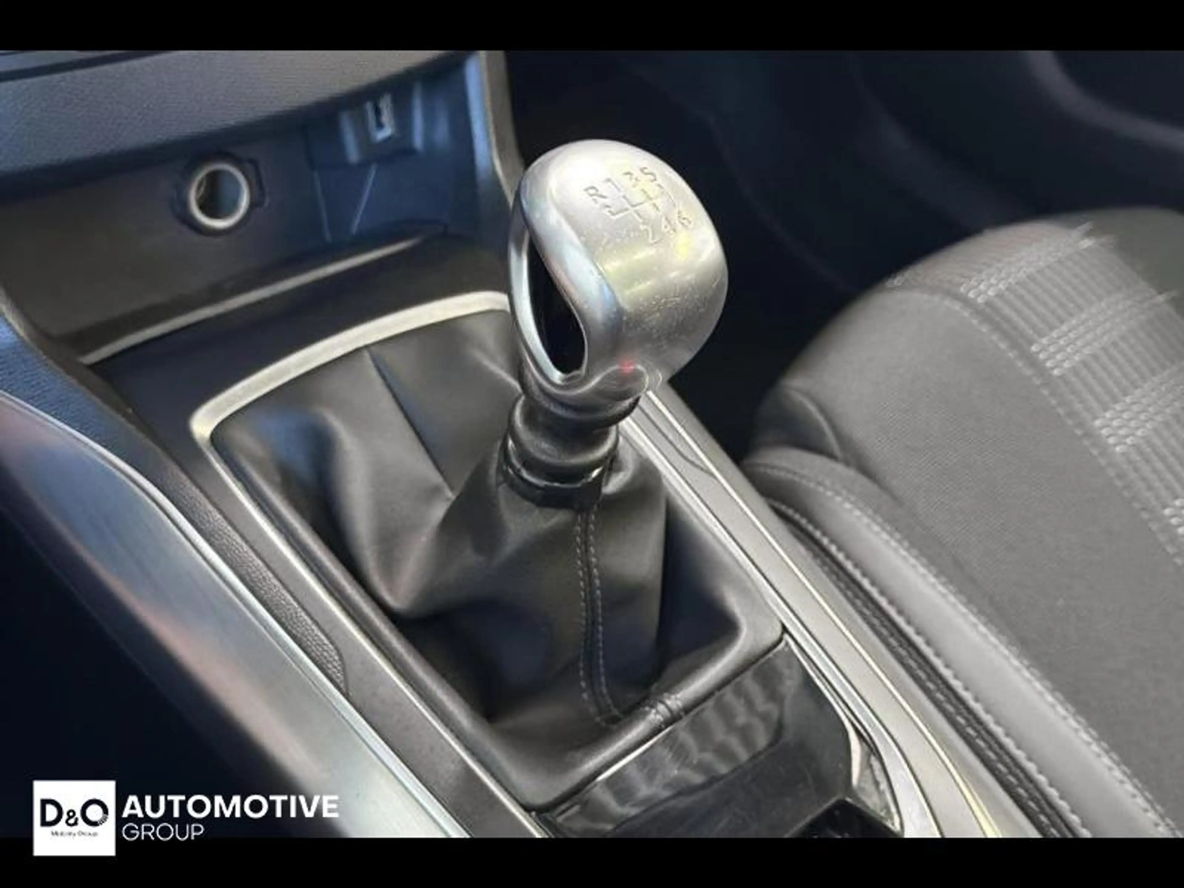 Peugeot 308 Allure camera gps panodak — photo 22