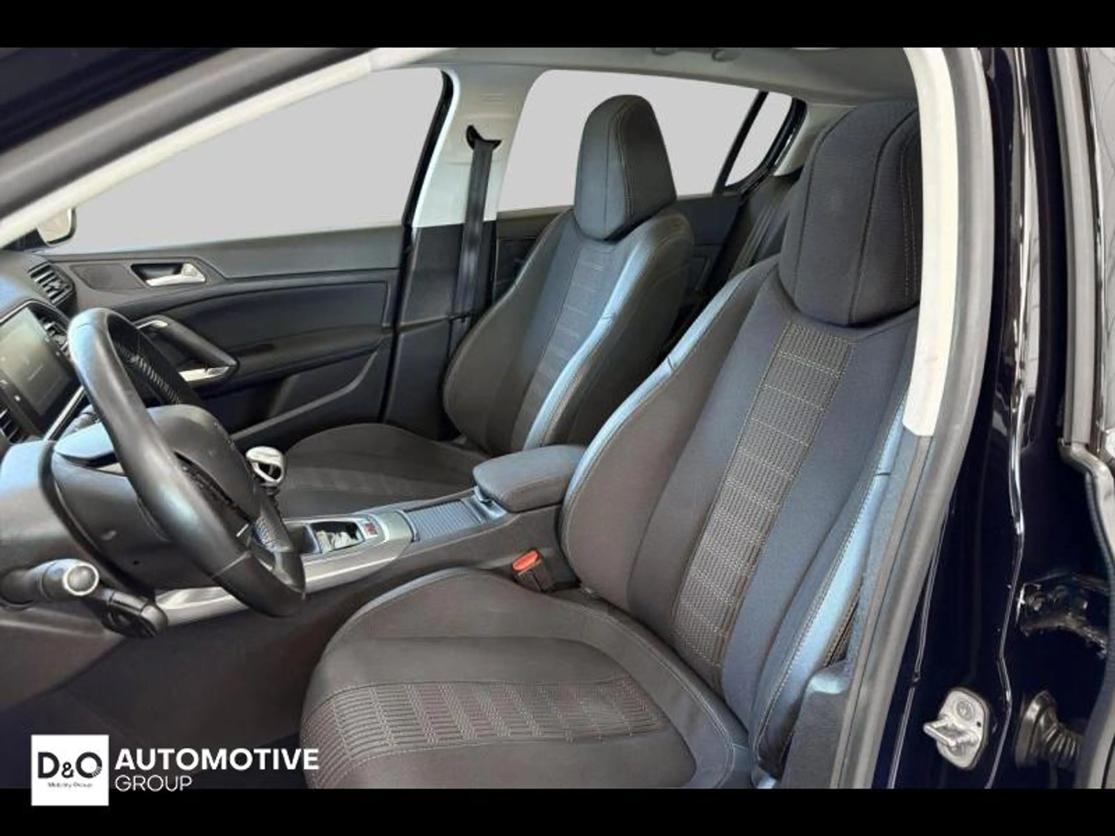 Peugeot 308 Allure camera gps panodak — photo 9