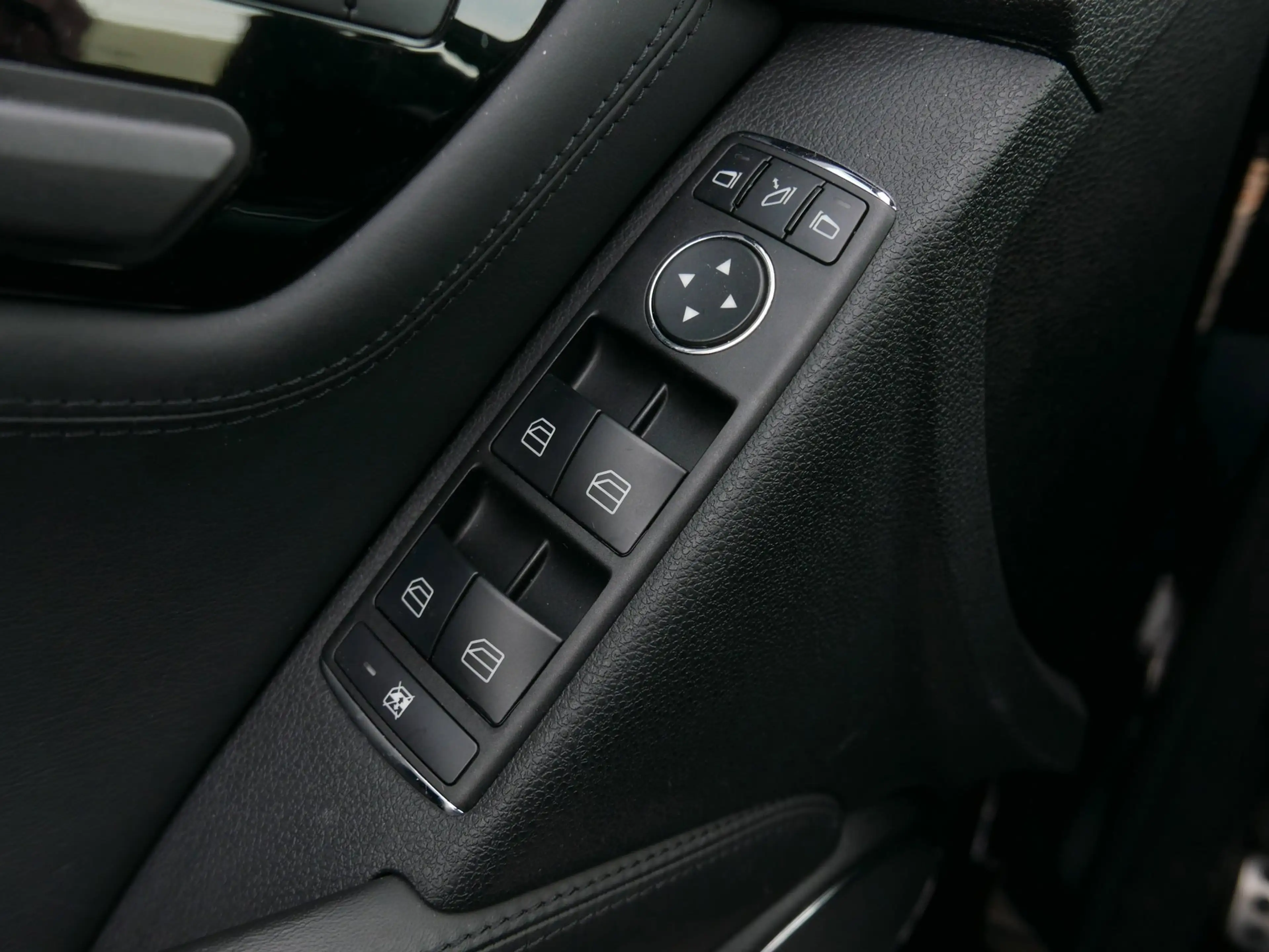 Mercedes-Benz C 63 AMG Estate 457 PK — photo 12