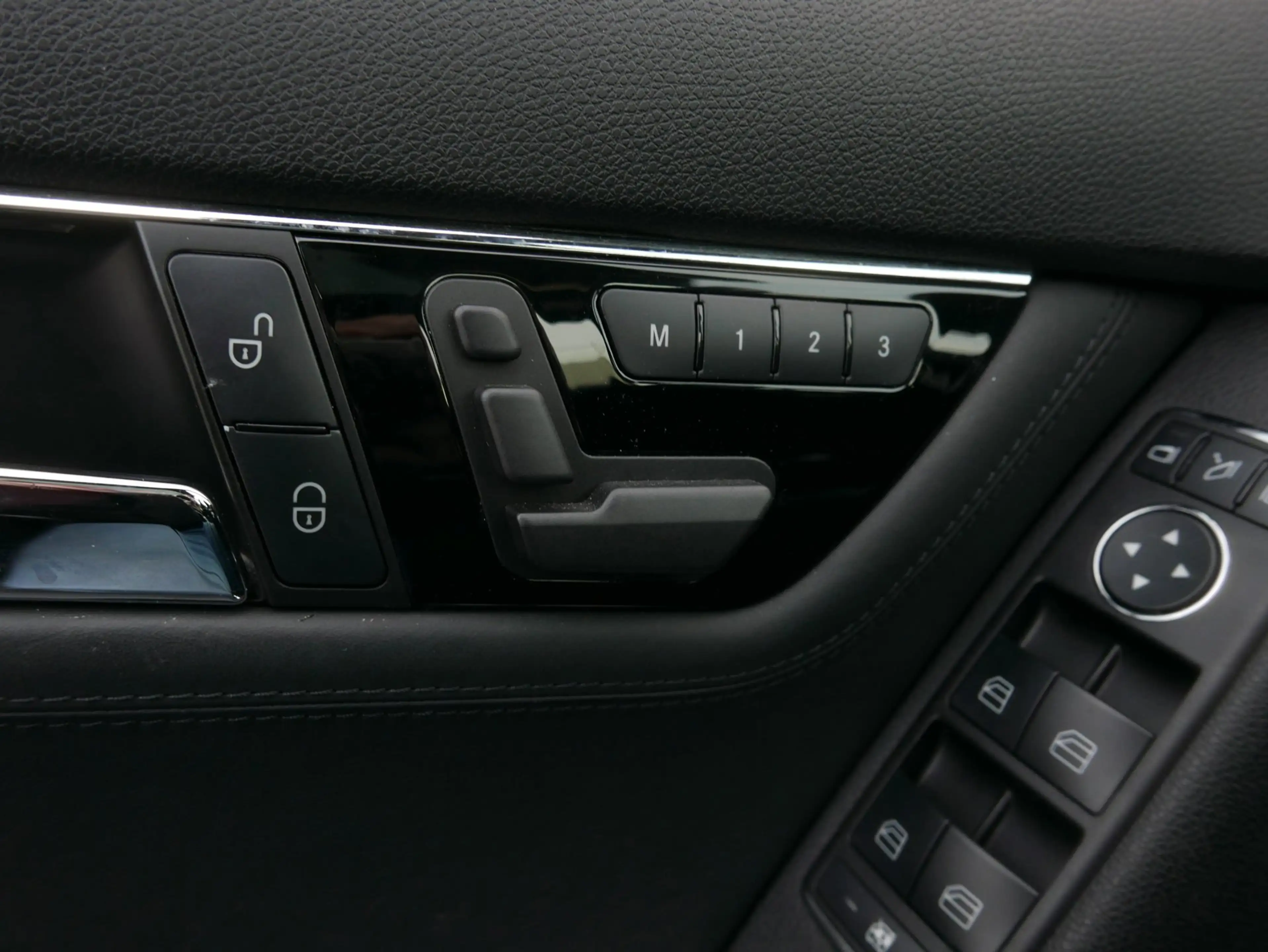 Mercedes-Benz C 63 AMG Estate 457 PK — photo 13