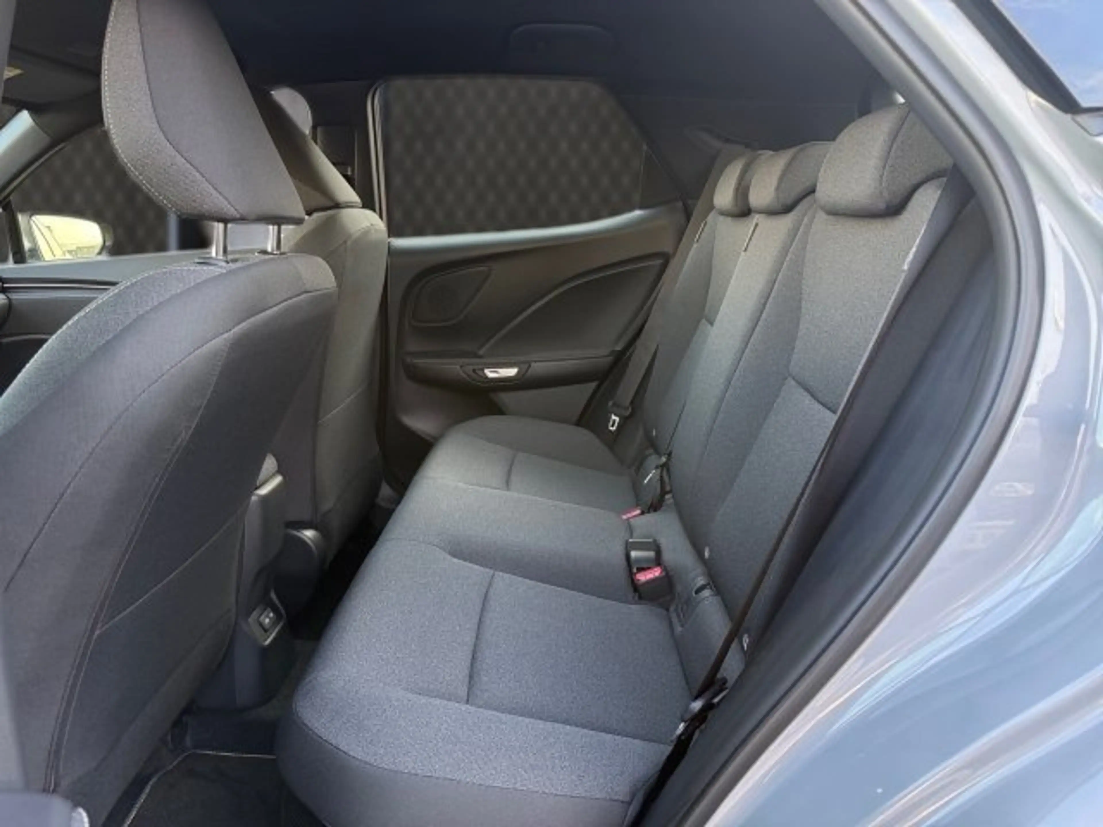 Lexus LBX 1,5 Hybrid MY26 Basis + Komfort Paket — photo 8