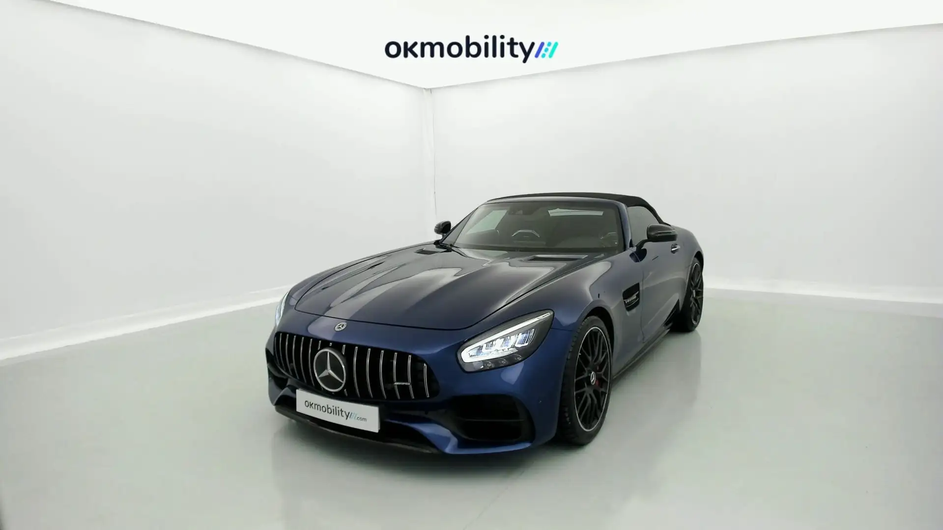 Mercedes-Benz AMG GT Roadster 476 Bleu - 1