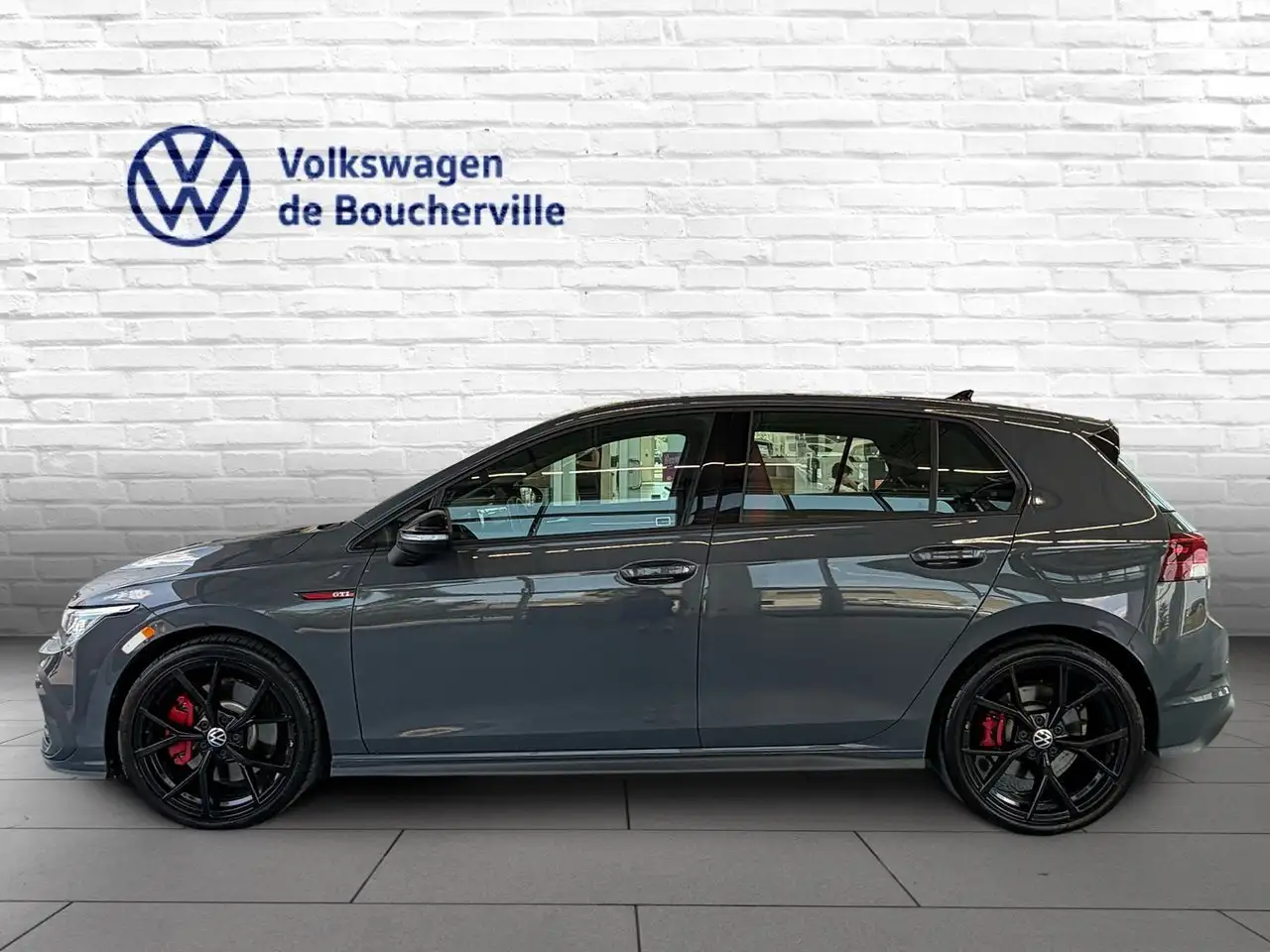 Volkswagen Golf GTI photo Volkswagen Golf GTI