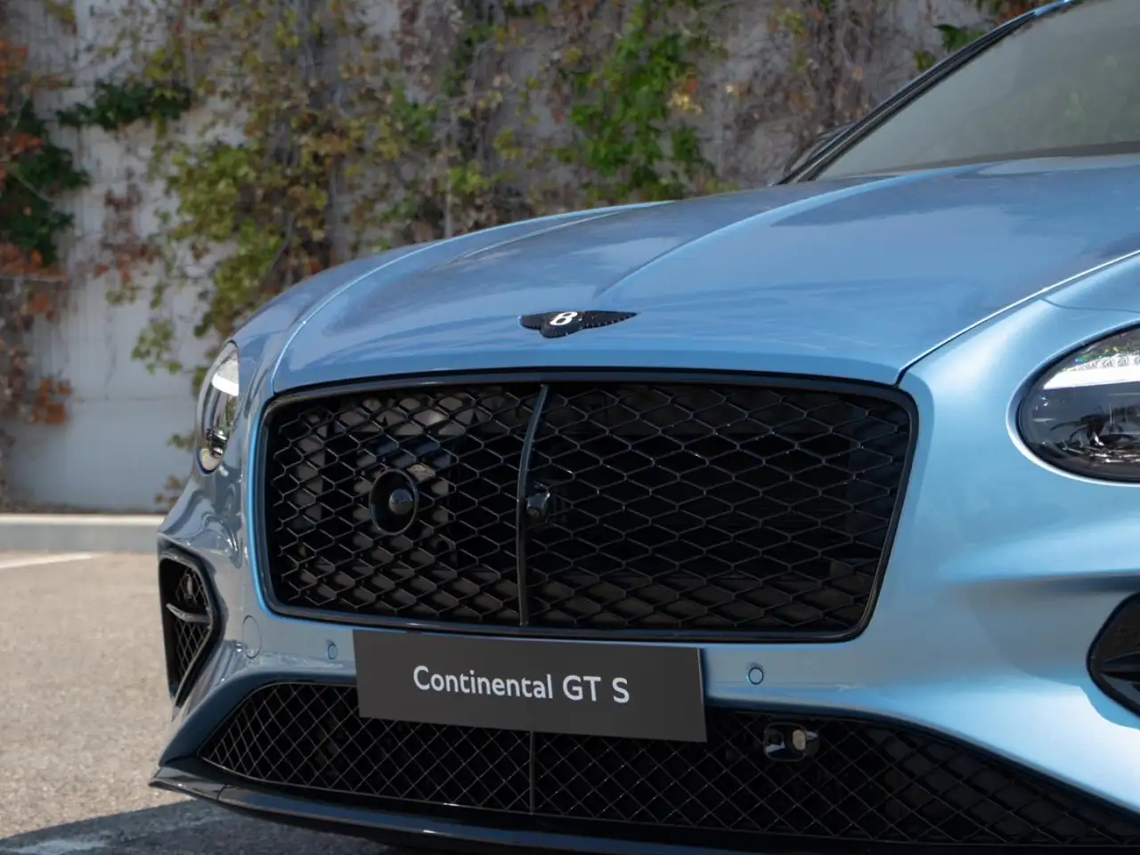 Bentley Continental GT 2026 — фото 12