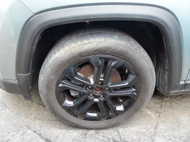 Jeep Compass view 3