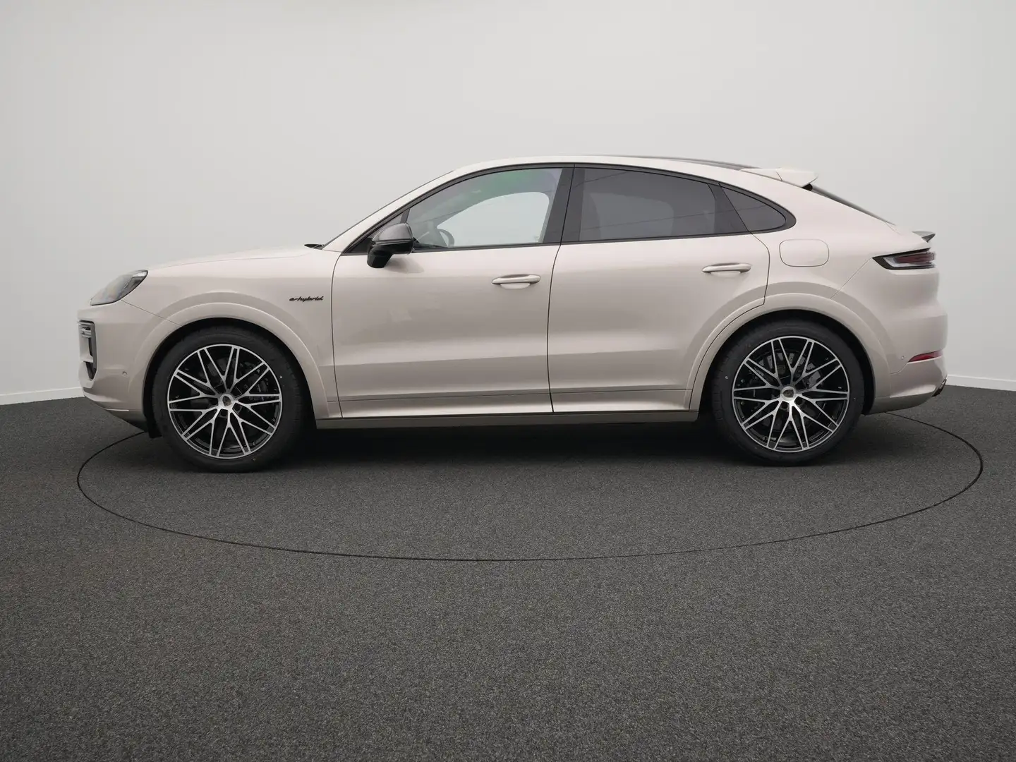 Porsche Cayenne Coupé Turbo E-Hybrid Grijs - 2