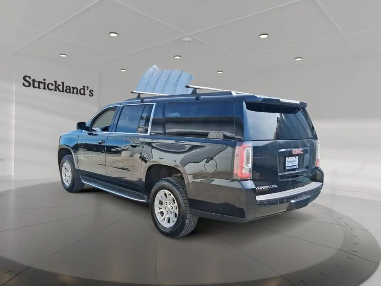 GMC Yukon снимка GMC Yukon