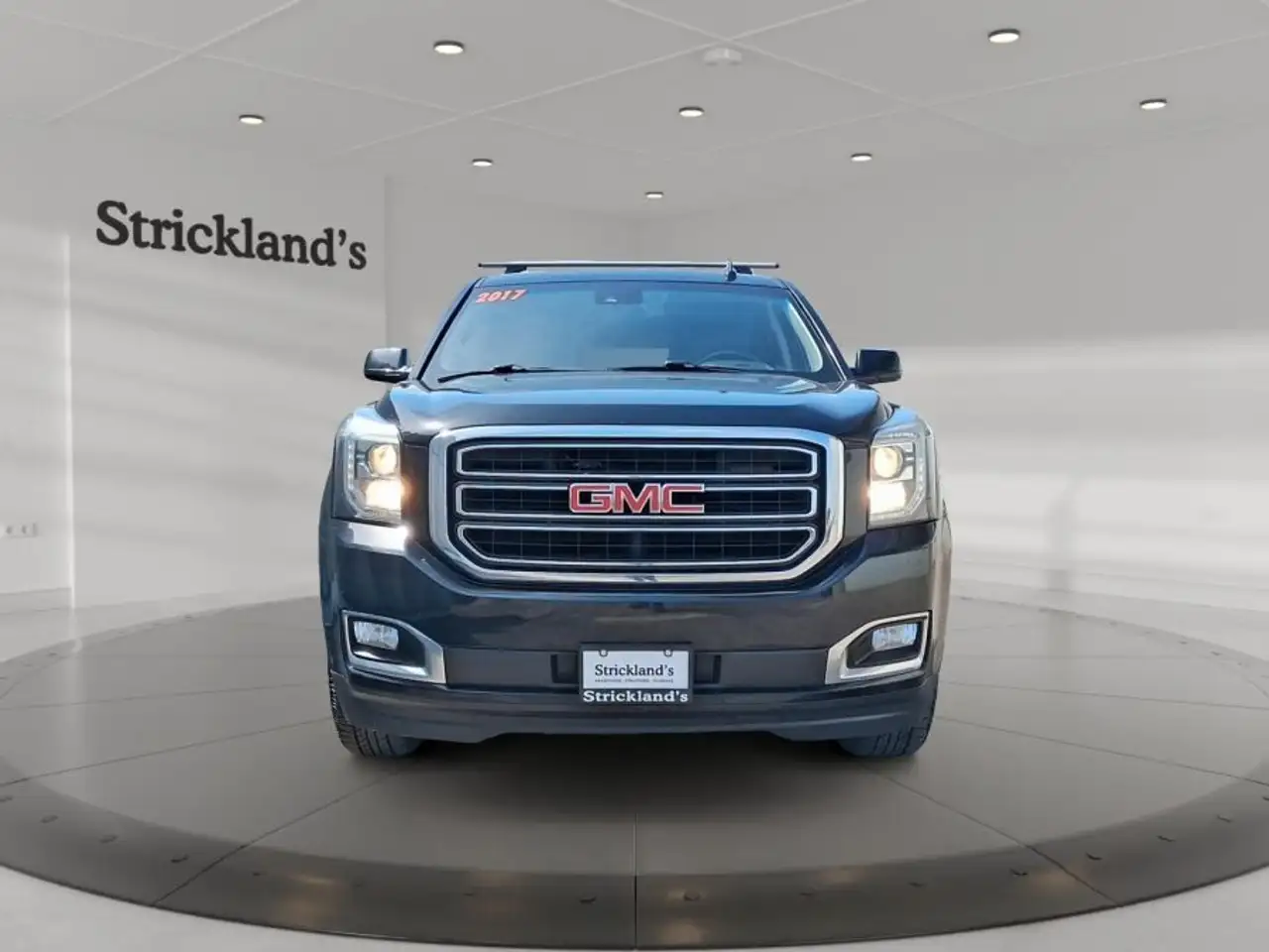 GMC Yukon снимка GMC Yukon