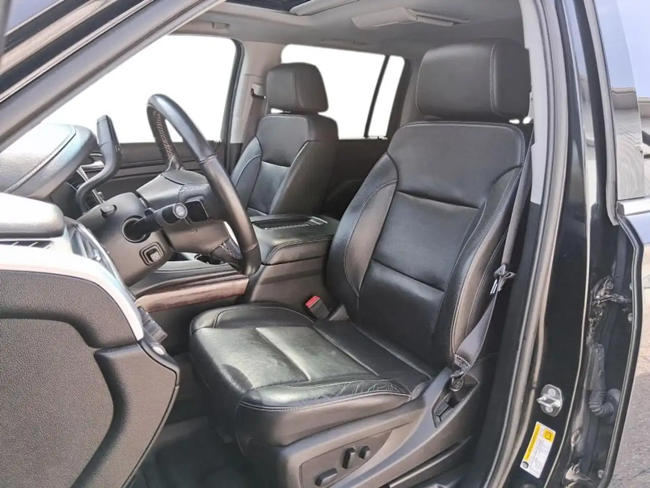 GMC Yukon снимка GMC Yukon