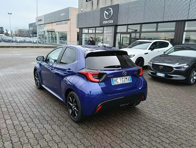 Mazda Mazda2 view 10