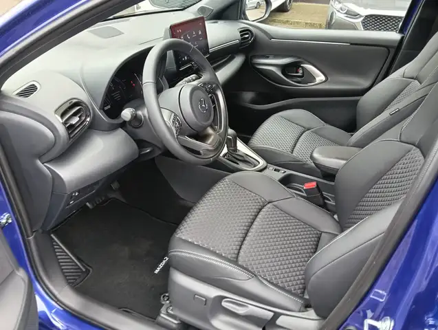 Mazda Mazda2 view 5