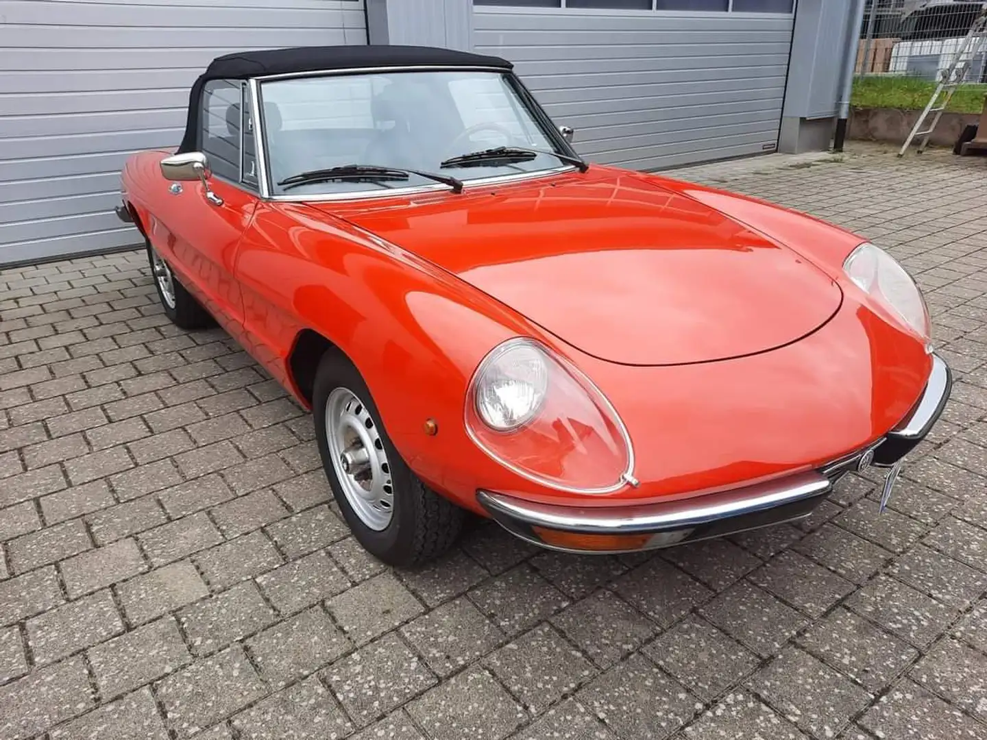 Alfa Romeo Spider 2000 Veloce, orig. 53500 km, 2. Hd., Sammlerzust. Rojo - 2