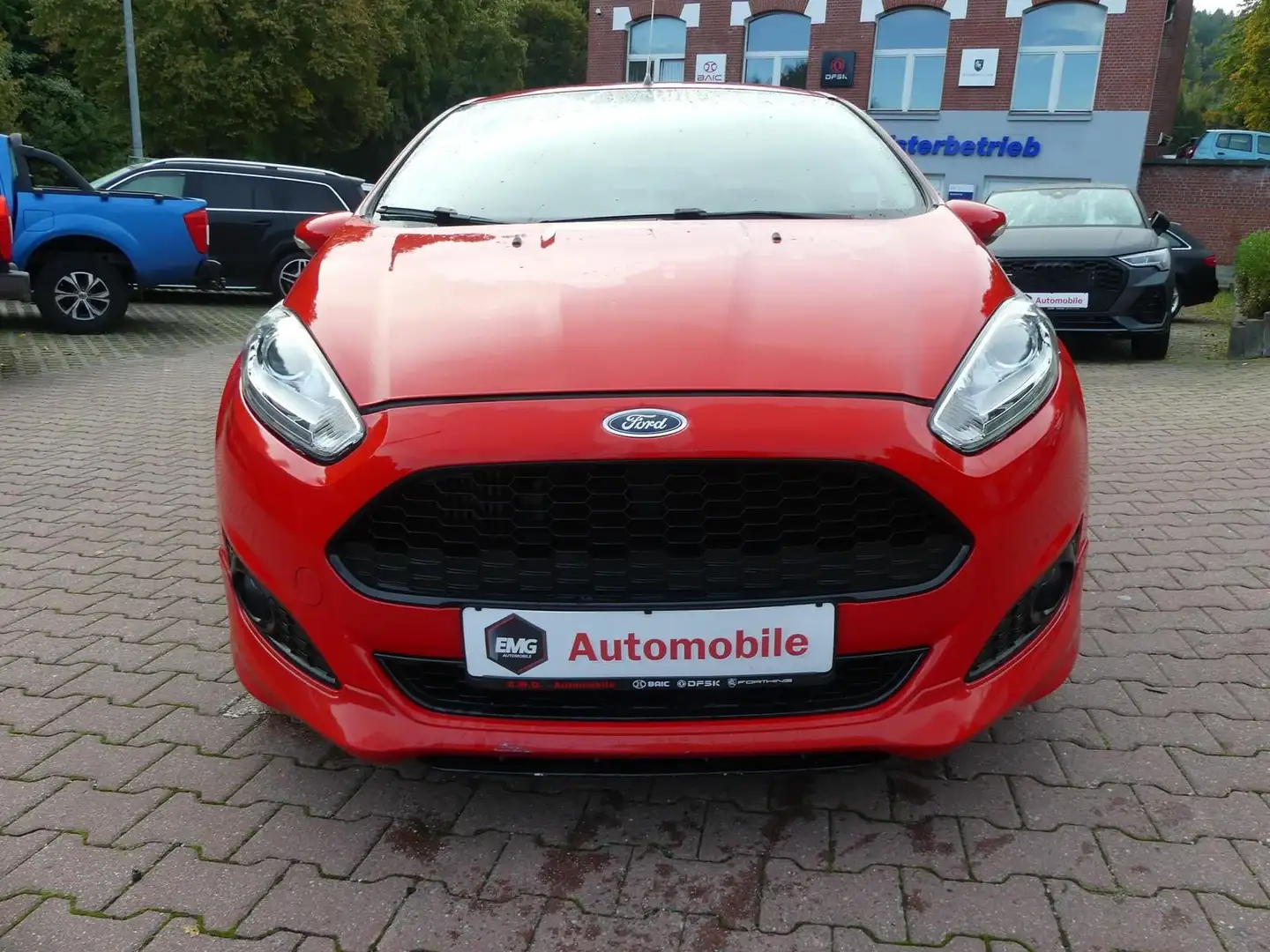 Ford Fiesta 1.0 EcoBoost*ST-Line*Klima*SHZ*NAVI*PDC Červená - 2