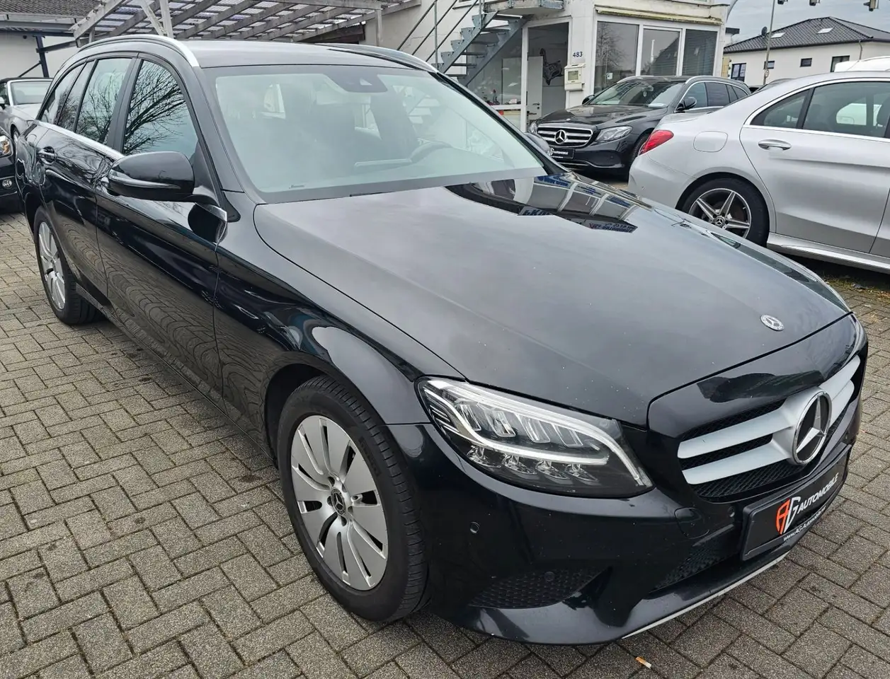 Mercedes-Benz C 220