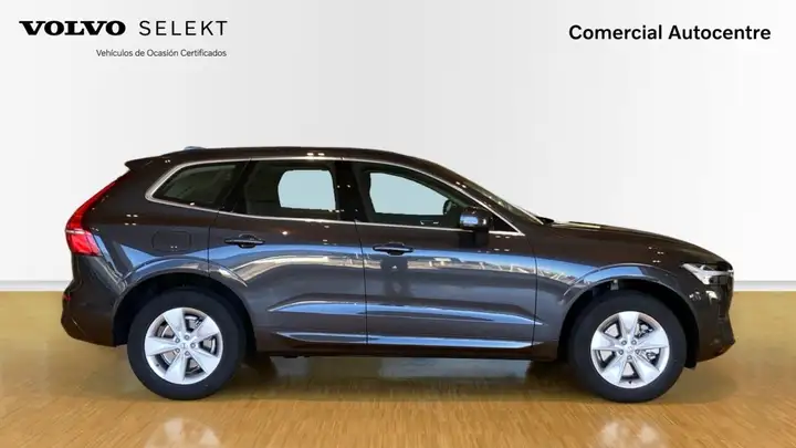 Volvo XC60 2023, foto 5