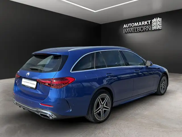 Mercedes-Benz C-Class view 6