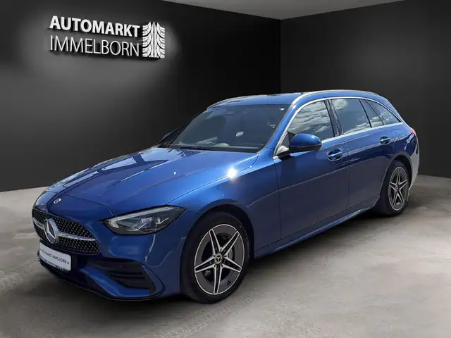 Mercedes-Benz C-Class view 4