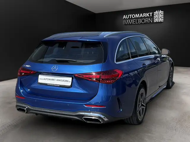 Mercedes-Benz C-Class view 8