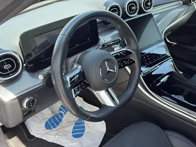 Mercedes-Benz C-Class view 15