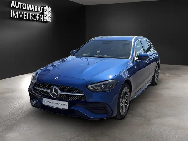 Mercedes-Benz C-Class view 3