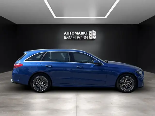 Mercedes-Benz C-Class view 9