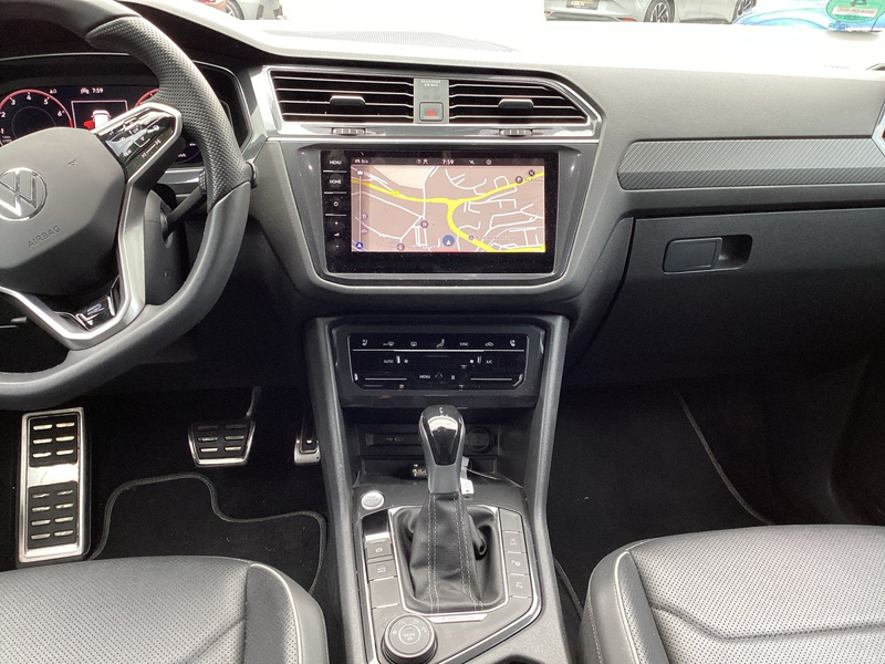 Volkswagen Tiguan Allspace 2.0TSI R-Line DSG Leder Pano AHK — photo 12