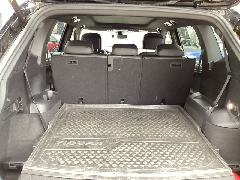 Volkswagen Tiguan Allspace 2.0TSI R-Line DSG Leder Pano AHK — photo 15