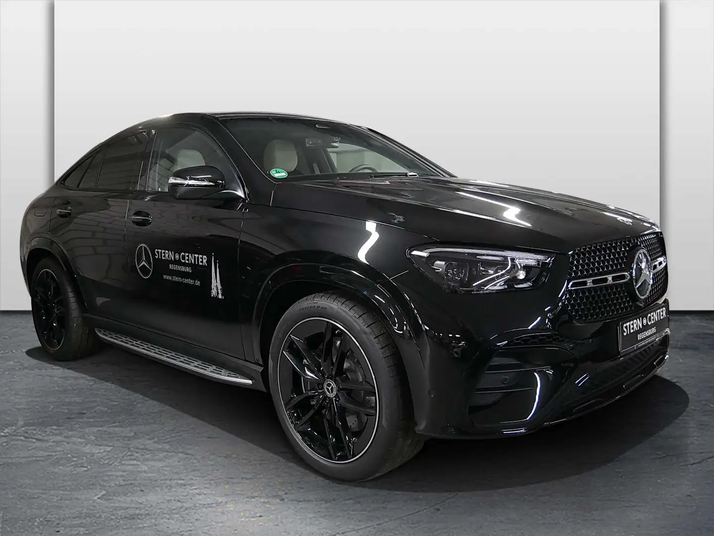 Mercedes-Benz GLE 450 d 4MATIC Coupé Sitzklima AMG SHD MBUX Zwart - 2