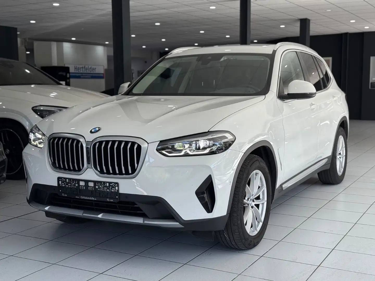 BMW X3 xDrive 20d Facelift*PANO*KAMERA*HIFI*DIGITAL Blanc - 1