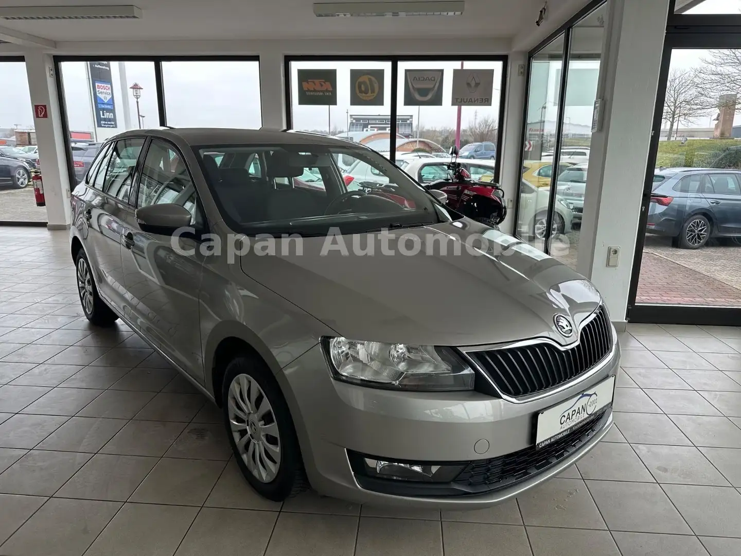 Skoda Rapid/Spaceback Spaceback Active Klima/Allwetter/EURO6 Beige - 1