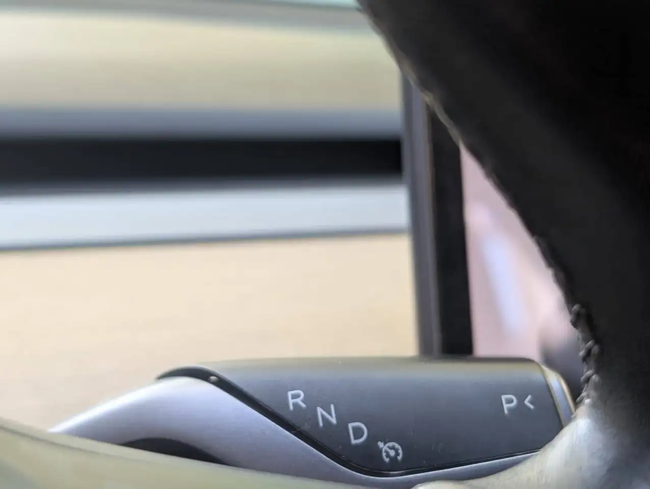 Tesla Model 3 снимка Tesla Model 3