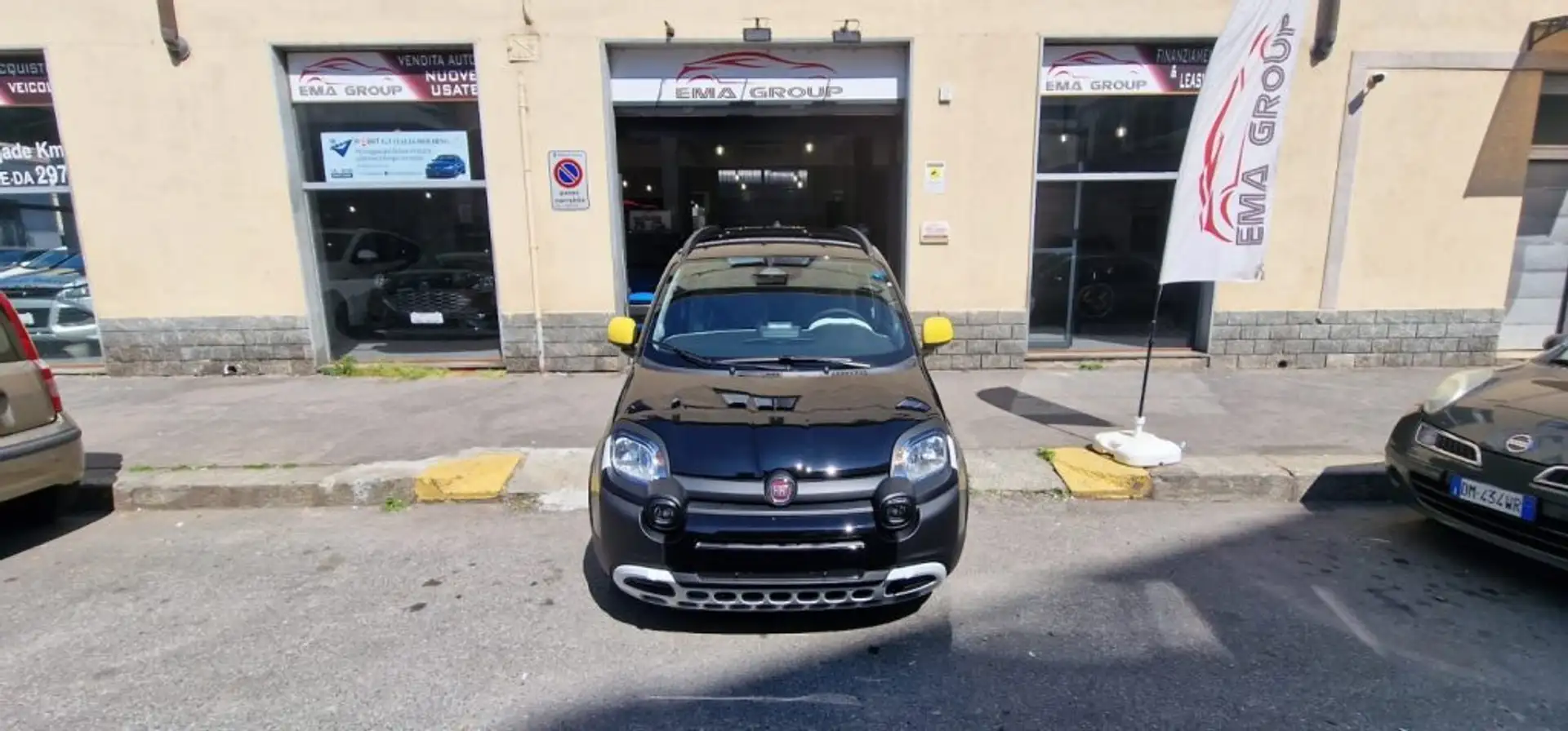 Fiat Panda 1.0 FireFly S&S Hybrid Pandina Nero - 1
