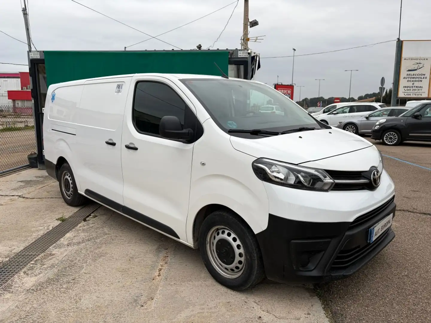 Toyota Proace Van Larga 2.0D Comfort 120 Blanco - 1