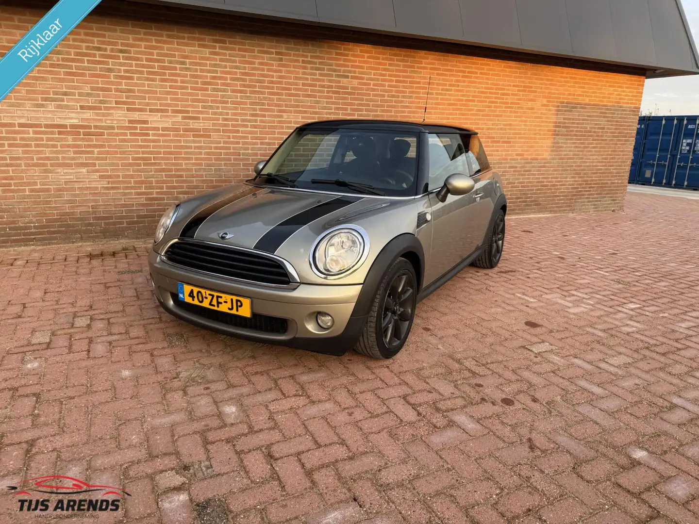 MINI Cooper Mini 1.6 Chili Grijs - 1