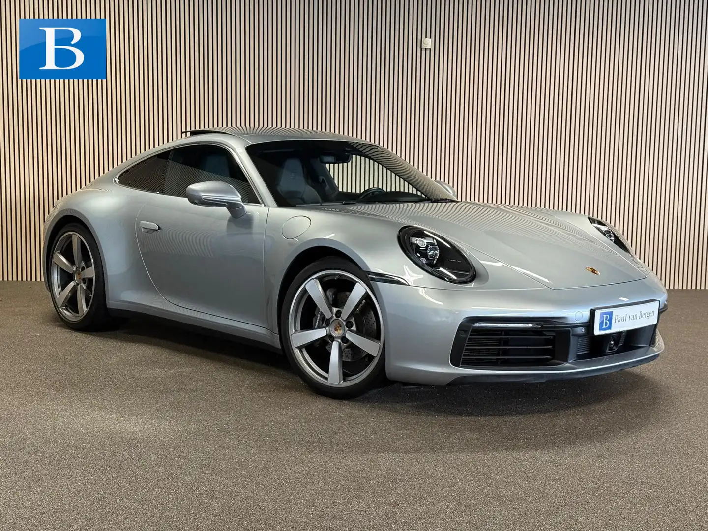 Porsche 992 3.0 Carrera-SCHUIFDAK-INNO DRIVE ADAPTIEF-SURROUND Grijs - 1