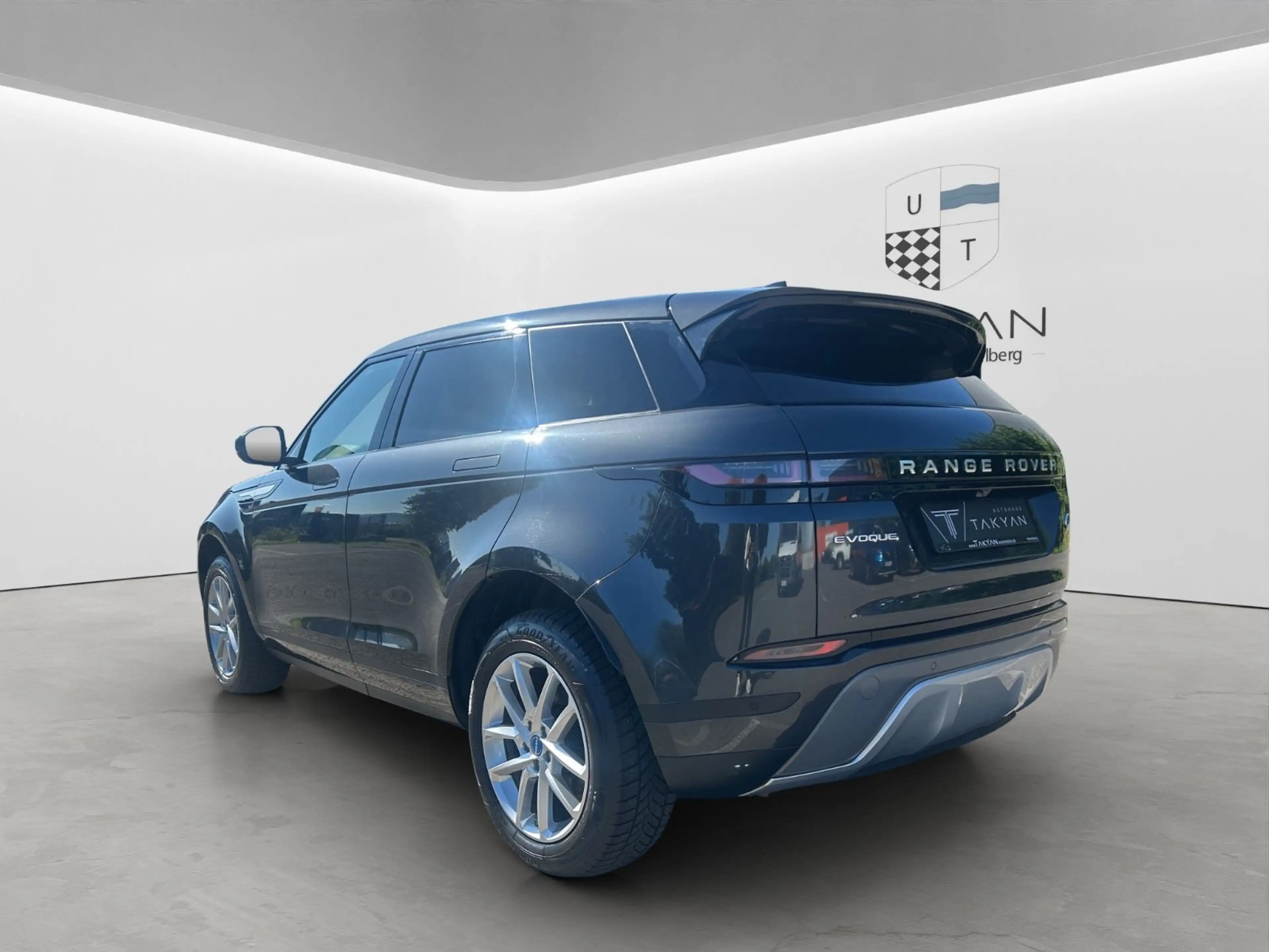 Land Rover Range Rover Evoque S / 2.Hand / PANO / LED — photo 5