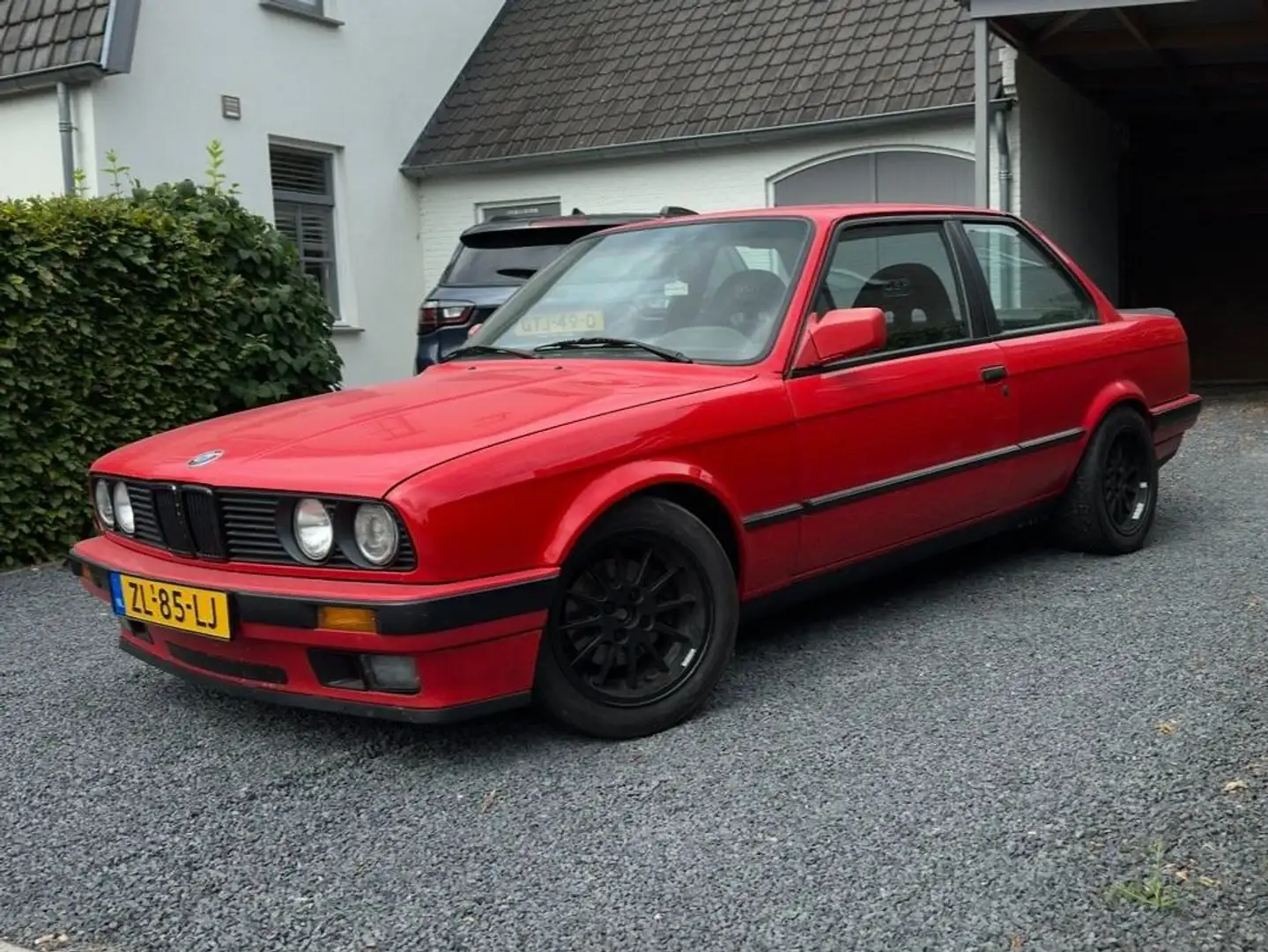 BMW 318 318 M44B19 Červená - 2