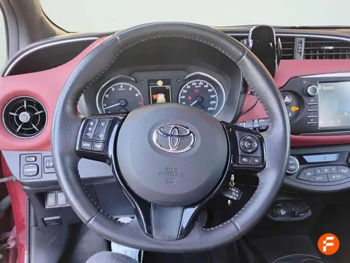 Toyota Yaris 2017, foto 10