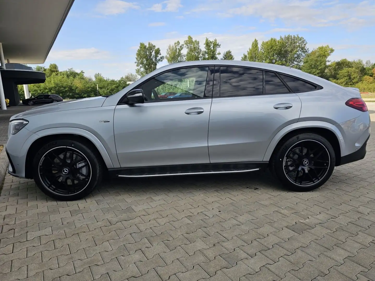 Mercedes-Benz GLE 53 AMG 4Matic+ Coupe* ACC*SitzKlima*Pano*HUK Argintiu - 2