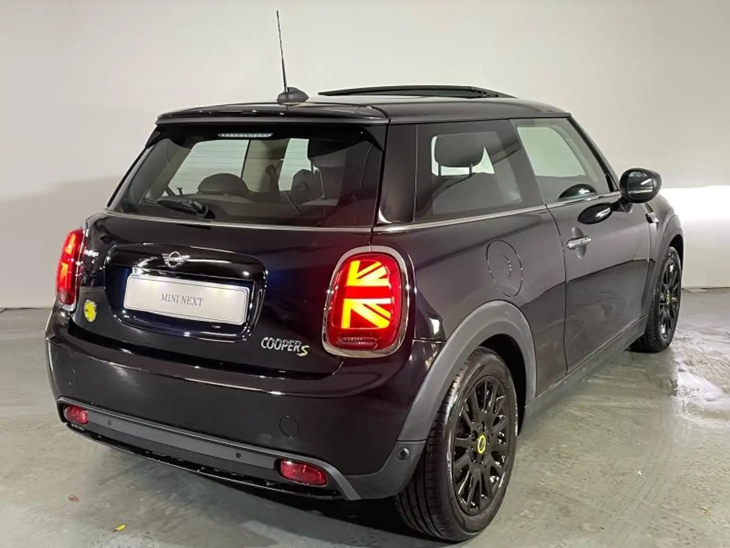 MINI Cooper SE Cooper SE 184ch Edition Camden BVA 5CV Zwart - 2